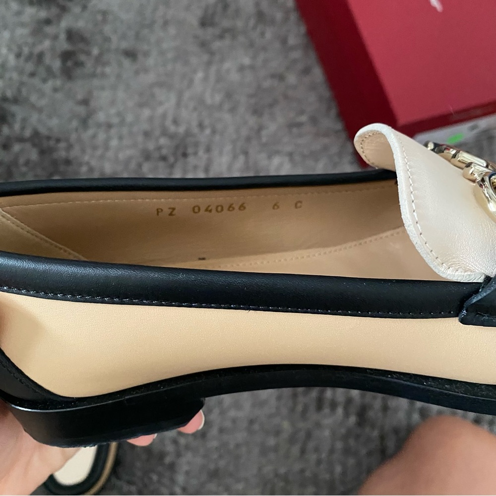 Salvatore Ferragamo loafers - Picture 7 of 14